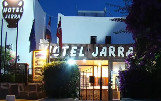 Jarra Hotel