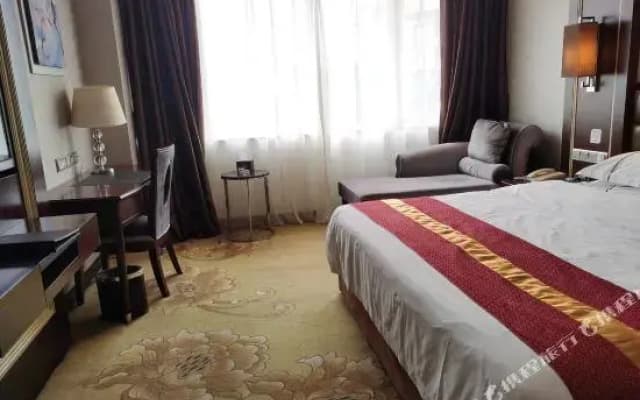 Hoting Holiday Hotel