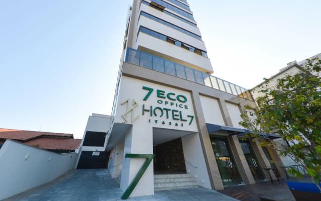 Hotel 7 Itajaí by RB Hotelaria