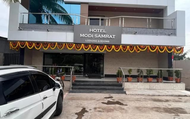 Hotel Modi Samrat