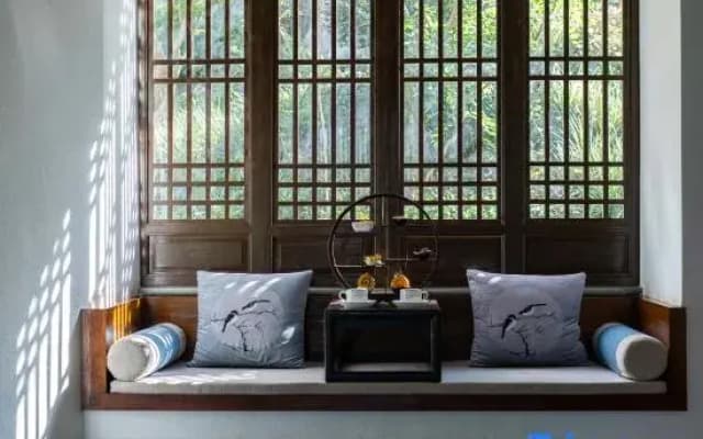 Xingyi Wanfenglin Yuejingwan Hotel