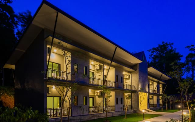 Kaw Kwang Beach Resort