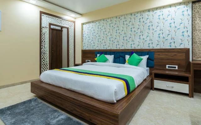 Lemon Wood Suites