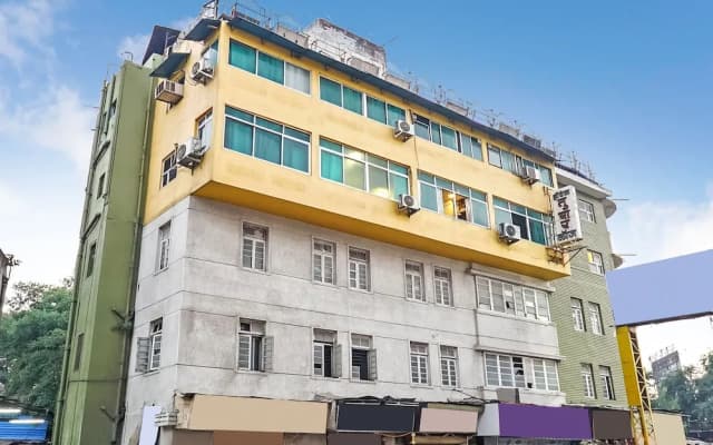 OYO 23711 Hotel Tushar