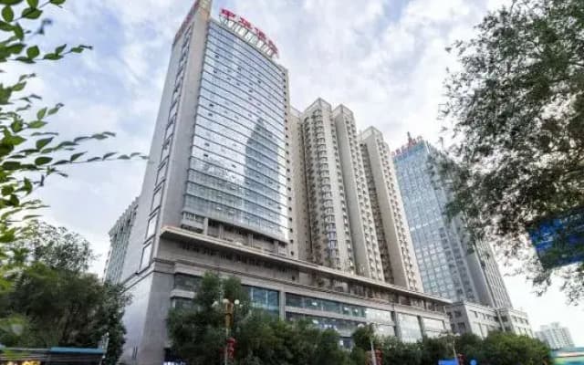 Yunxuan Hotel (CCMALL Times Square)
