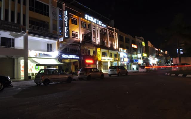 Signature Hotel