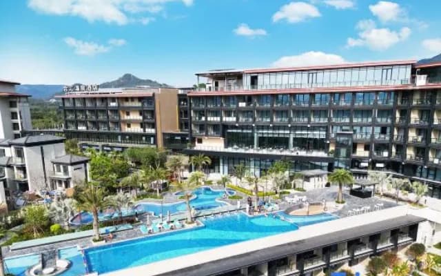 Guangzhou Hehui Hot Spring Hotel (Baishuizhai Resort)