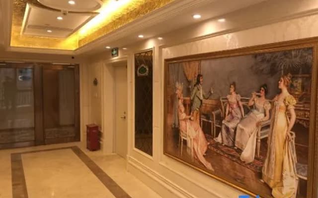 Vienna Hotel (Qingyuan Yingde Yicui Plaza)