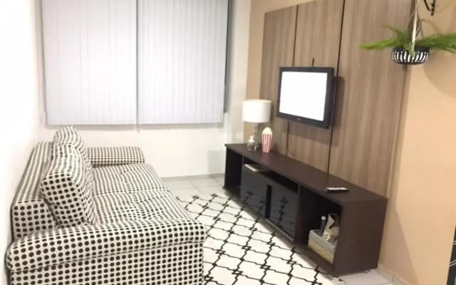 Apto para até 4 pessoas,ótima localização, área de lazer para crianças