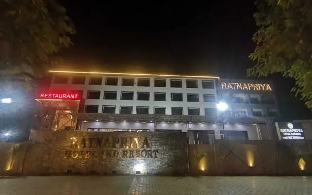 Ratnapriya hotel and resort