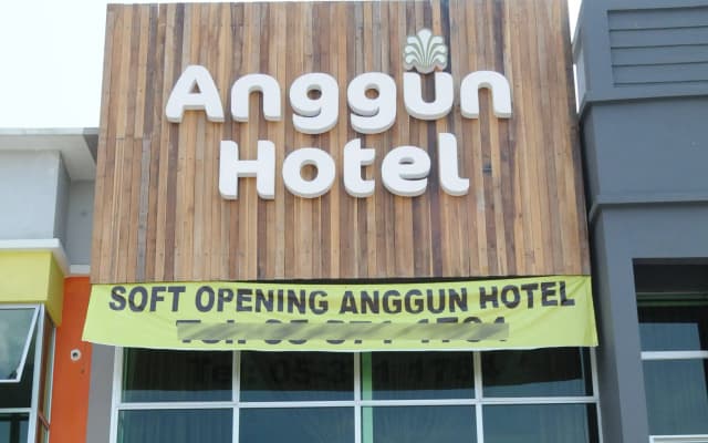 Anggun Hotel