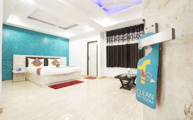 FabHotel Airlift
