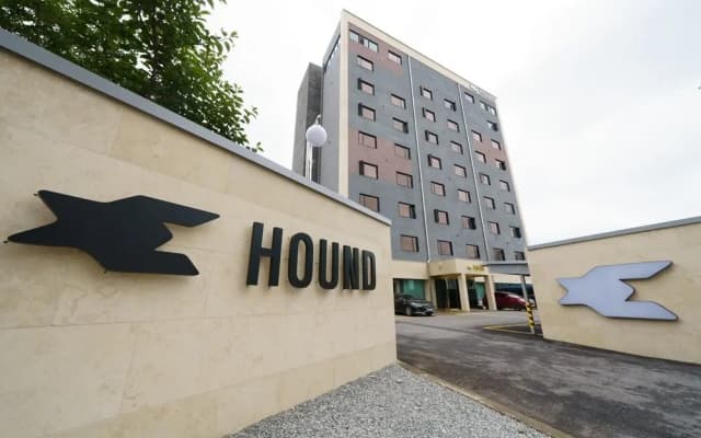 Hound Hotel