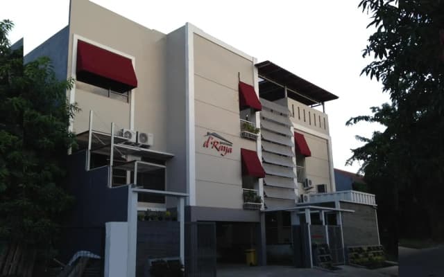 D'Raya Guest House