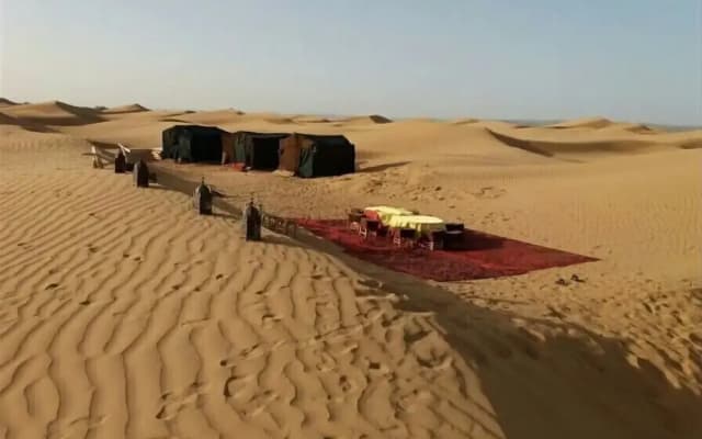 Erg Lihoudi Dunes & Bivouac