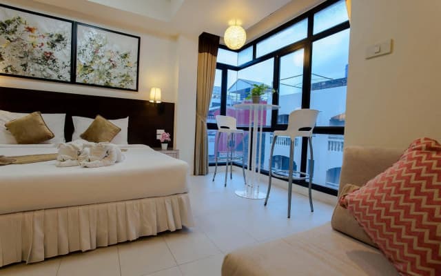 @ White Patong