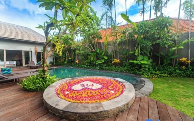 Luxury-3BedRoom-Sang Villa-Central Sanur