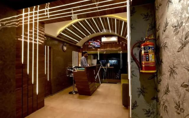 Hotel V K Inn