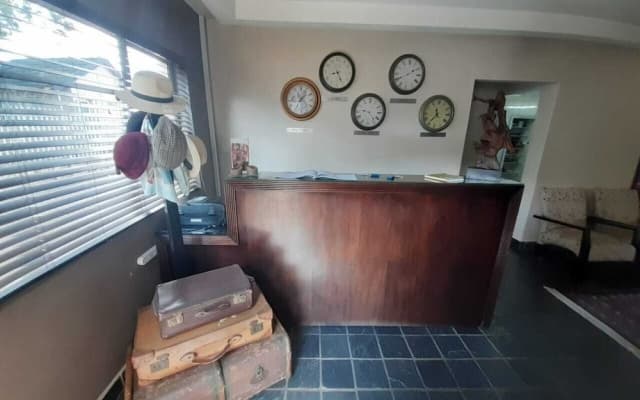 Flying Falcon Guesthouse