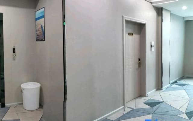 Lipu Jiading Business Hotel