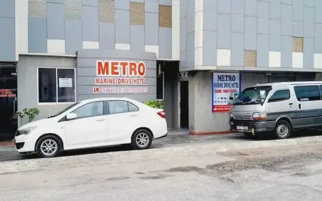 Metro Marine Drive Hotel