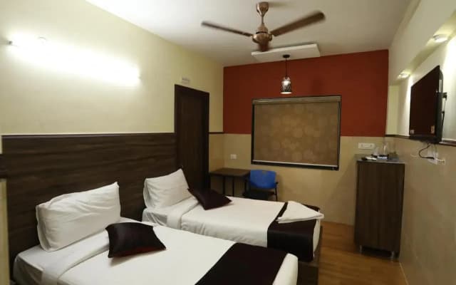 Season 4 Residences - Nungambakkam (US Consul&Apollo)