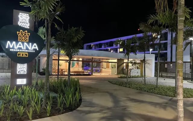 Flat Mana Beach Experience