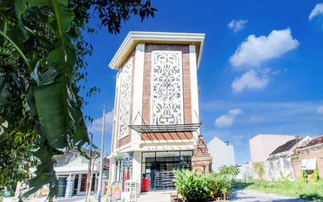 Collection O Solo near Universitas Muhammadiyah Surakarta formerly Kedaton Home