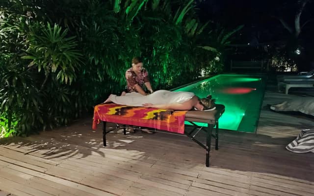 WAHYU Joglo Seminyak Lux