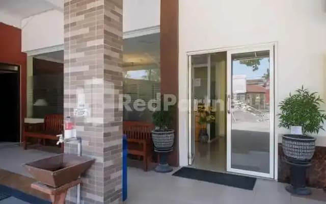 Travelista Homestay Near Gor Candradimuka Semarang Mitra RedDoorz