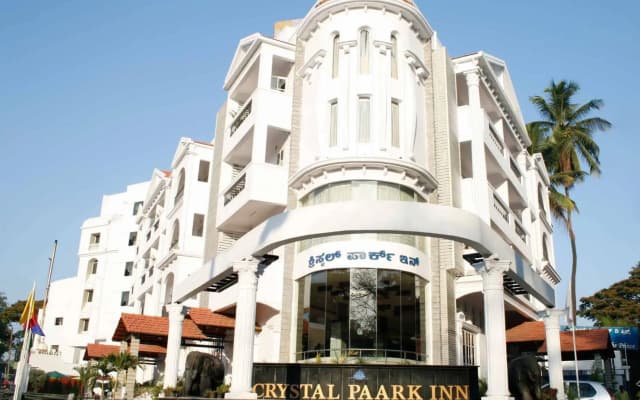 Crystal Paark Inn