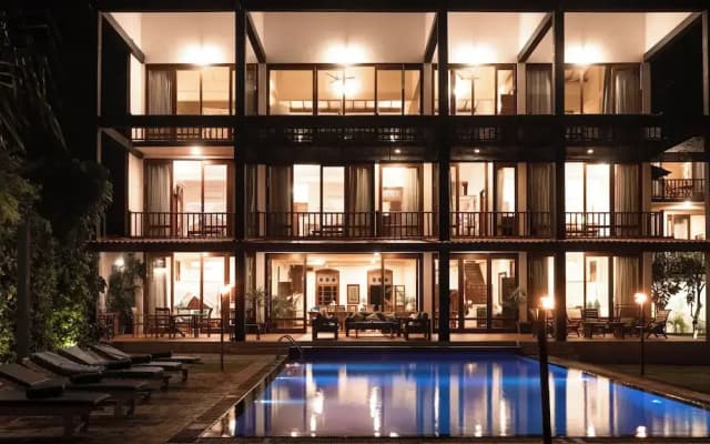 South Point Ocean - Whole Villa 8 Bedroom (Sleep 16)