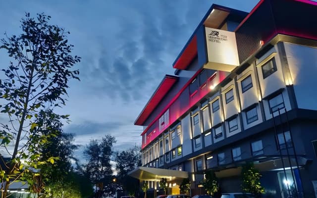 TSR Seafront Hotel