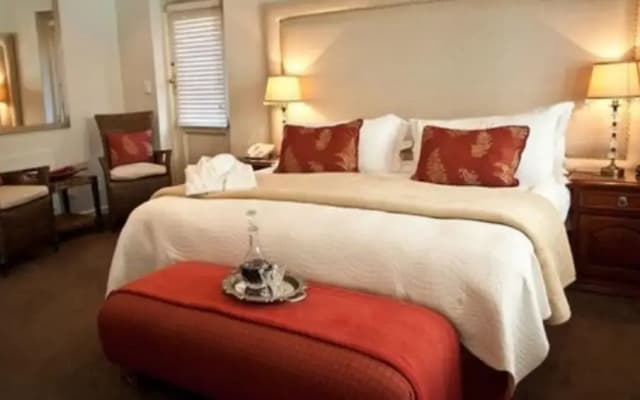 Fernwood Manor Boutique Guest House