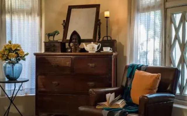 SaffronStays Parsi Manor