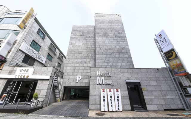 Hotel M Story