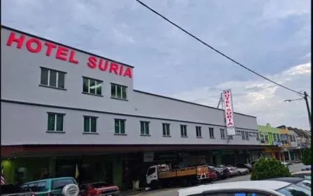 JQ Suria