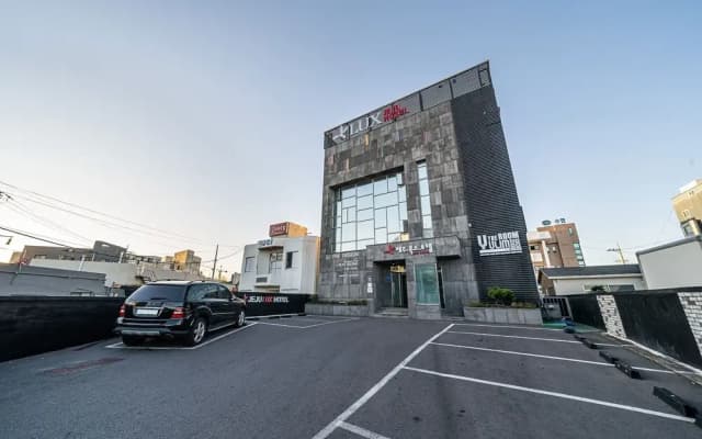 Seogwipo Lux Hotel