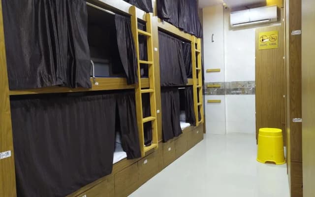 Super Dormitory AC DELUXE