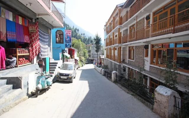 Hotel Bhrigu by OYO Rooms