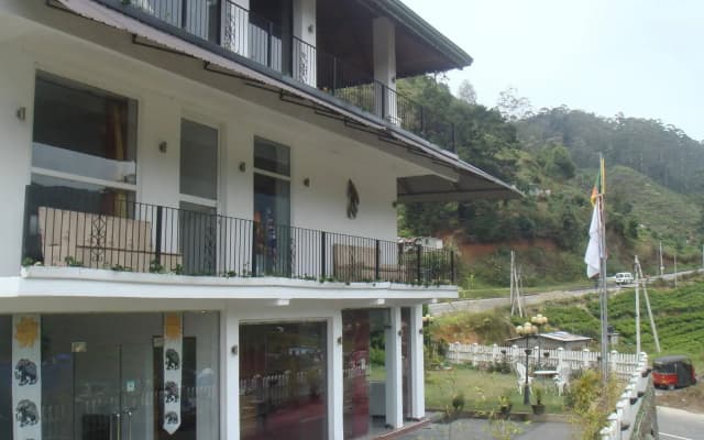 Midky Hotel Nuwara Eliya