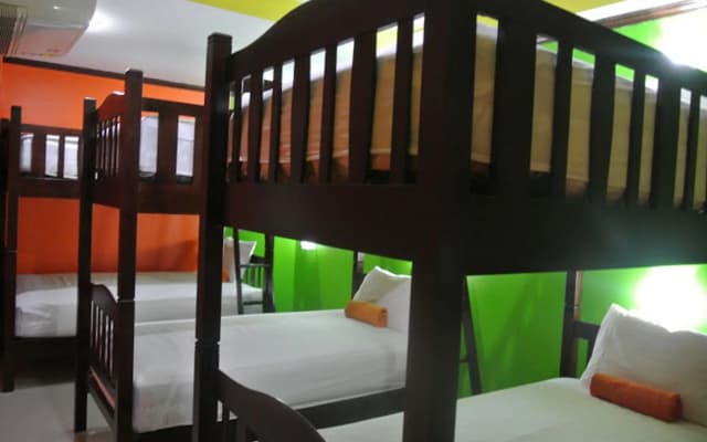 Silla Patong Boutique – Beach Walk Access