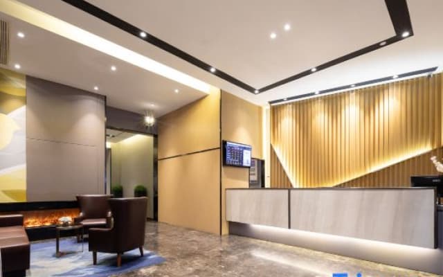 Homeinn Selected Hotel (Wuhan Xudong Xiapinmao University of Technology)