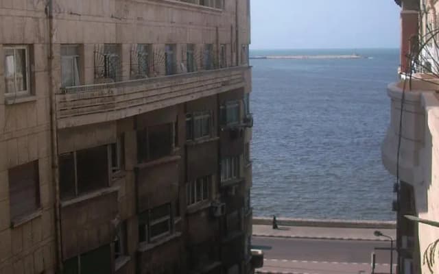 Triomphe Hostel