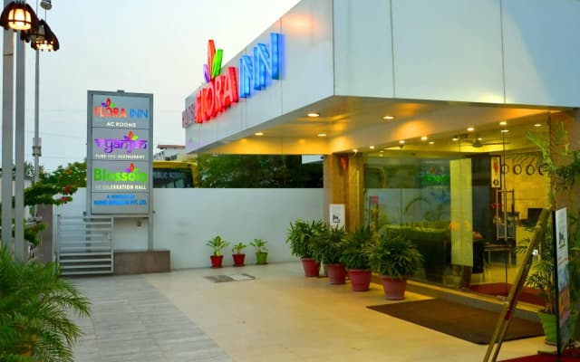 Hotel Flora Inn