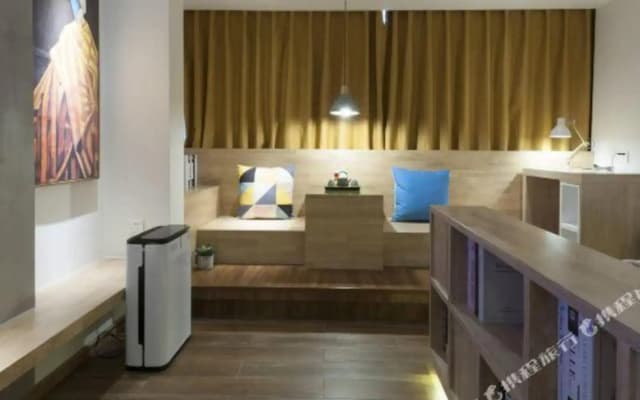 Tuyue Art Hotel（Sunshine 100 Wanda Plaza）