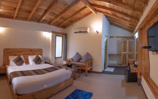 Bento Corbett Woods Resort