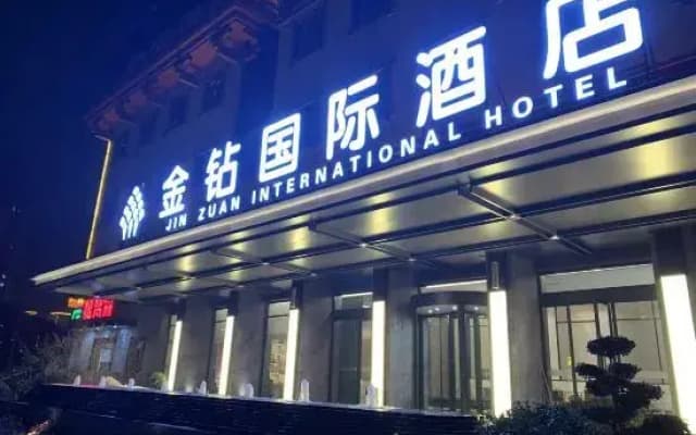 Golden Diamond International Hotel