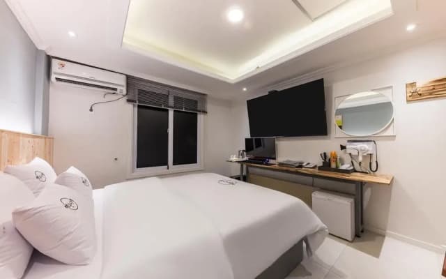 Cheongju Haedeunnarae Hotel