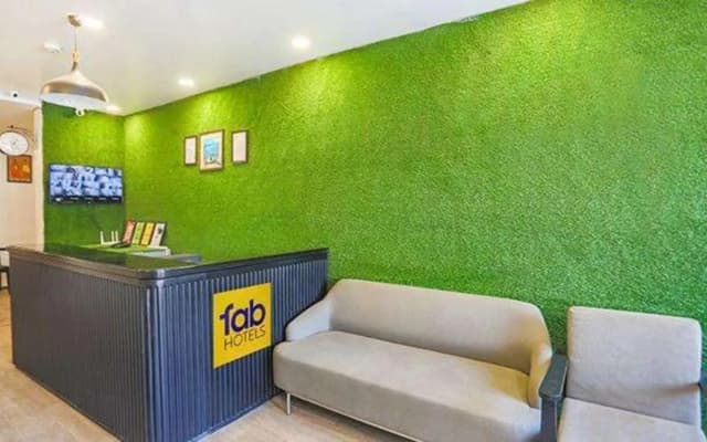 Hotel Yellow Chilli